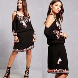 NWT FOREVER 21 RD and KOKO Embroidered Tasseled Mini Dress. Size S